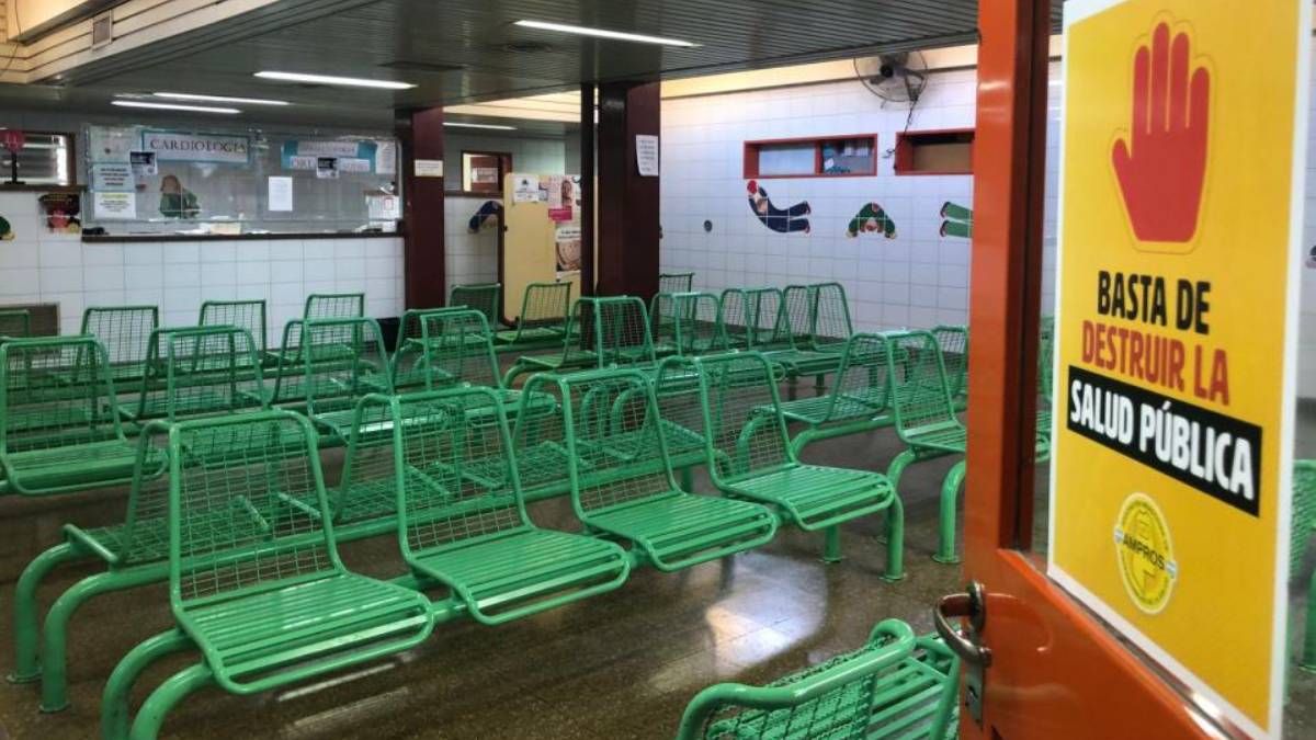 Claudia Iturbe, secretaria general de Ampros aseguró que muchos médicos están por debajo de la línea de pobreza Claudia Iturbe, secretaria general de Ampros aseguró que muchos médicos están por debajo de la línea de pobreza