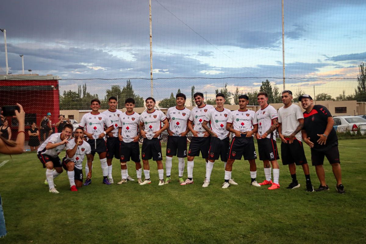 FADEP se consagró campeón del torneo anual 2023 y ahora en el 2024 volvió a ser campeón. FADEP se consagró campeón del torneo anual 2023 y ahora en el 2024 volvió a ser campeón.