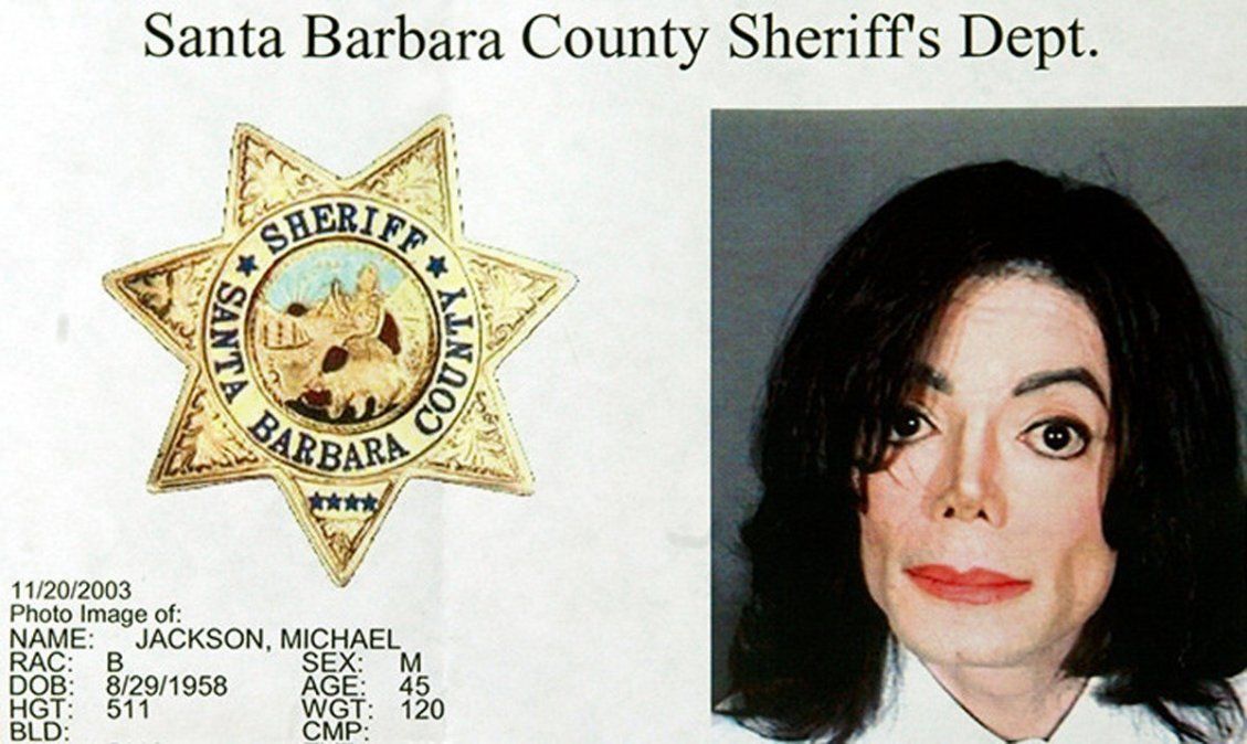 Hallaron pornografía infantil en la casa de Michael Jackson en 2003