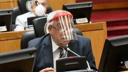 Coronavirus: legisladores usaron barbijos donados para que sean utilizados por personal de salud: Fue un préstamo