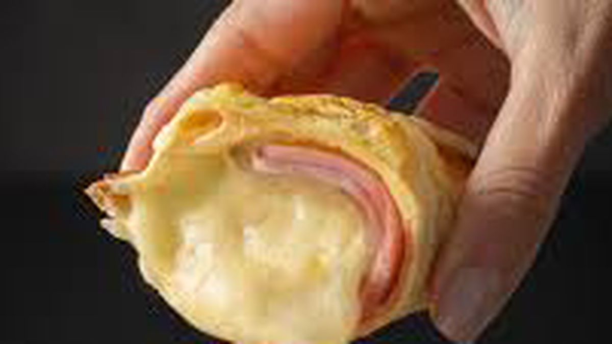 El queso, dentro de la empanada. Como debe ser.&nbsp;