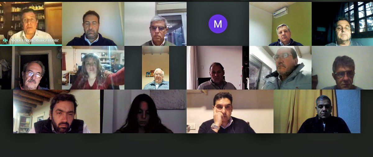 Víctor Ibáñez junto a referentes de la construcción y la obra pública