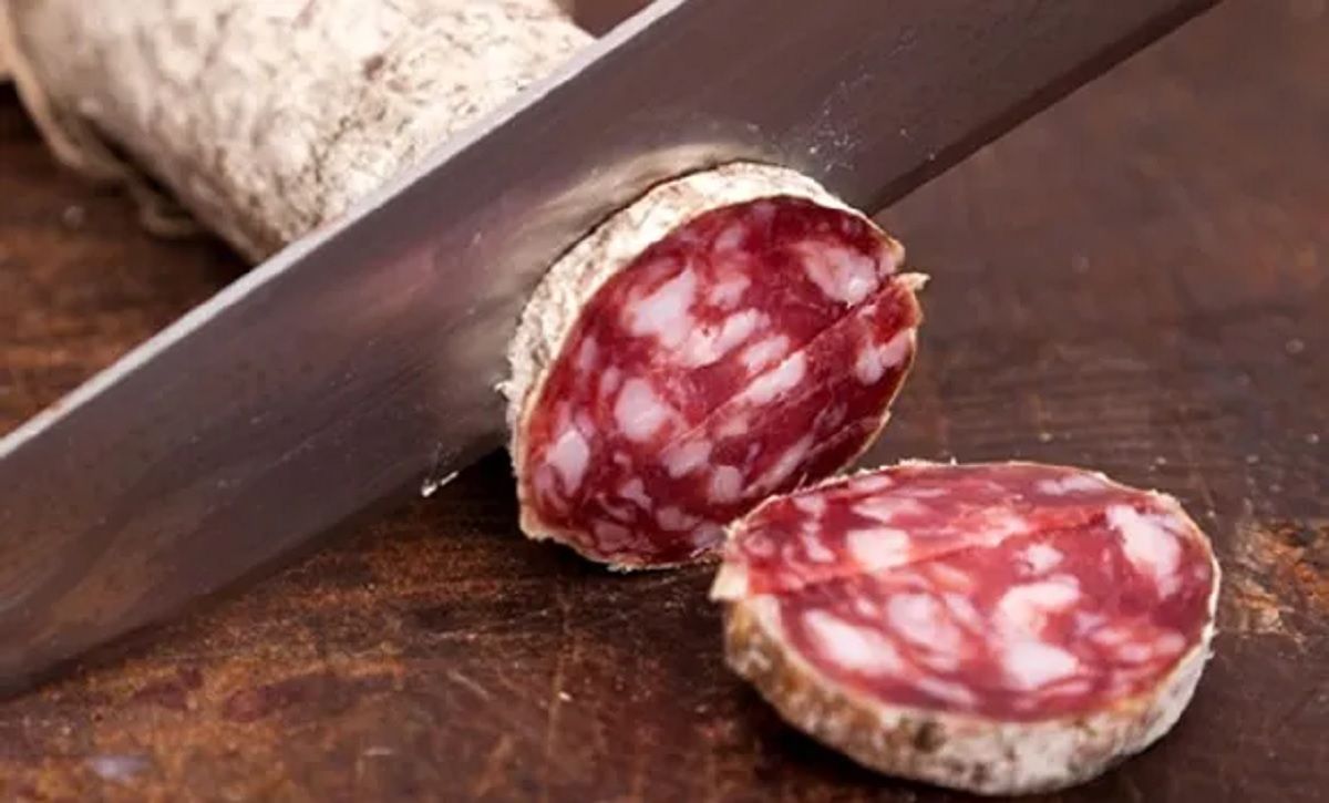 Beneficio de comer salamín. Beneficio de comer salamín.