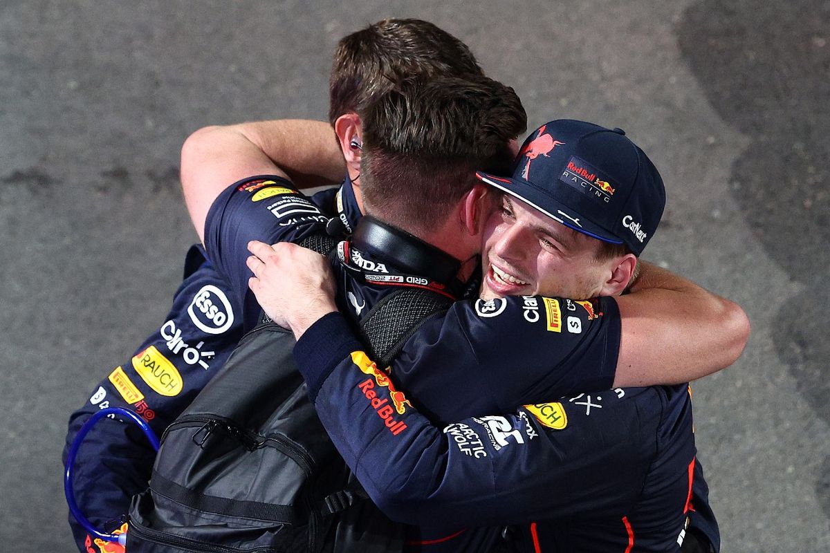 Max Verstappen se quedó con la victoria sobre las Ferrari en el Gran Premio de Arabia de Fórmula 1