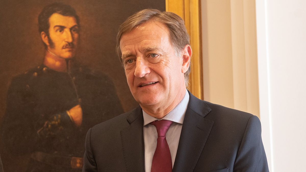 Rodolfo Suarez arrastra una caída de su imagen desde abril.