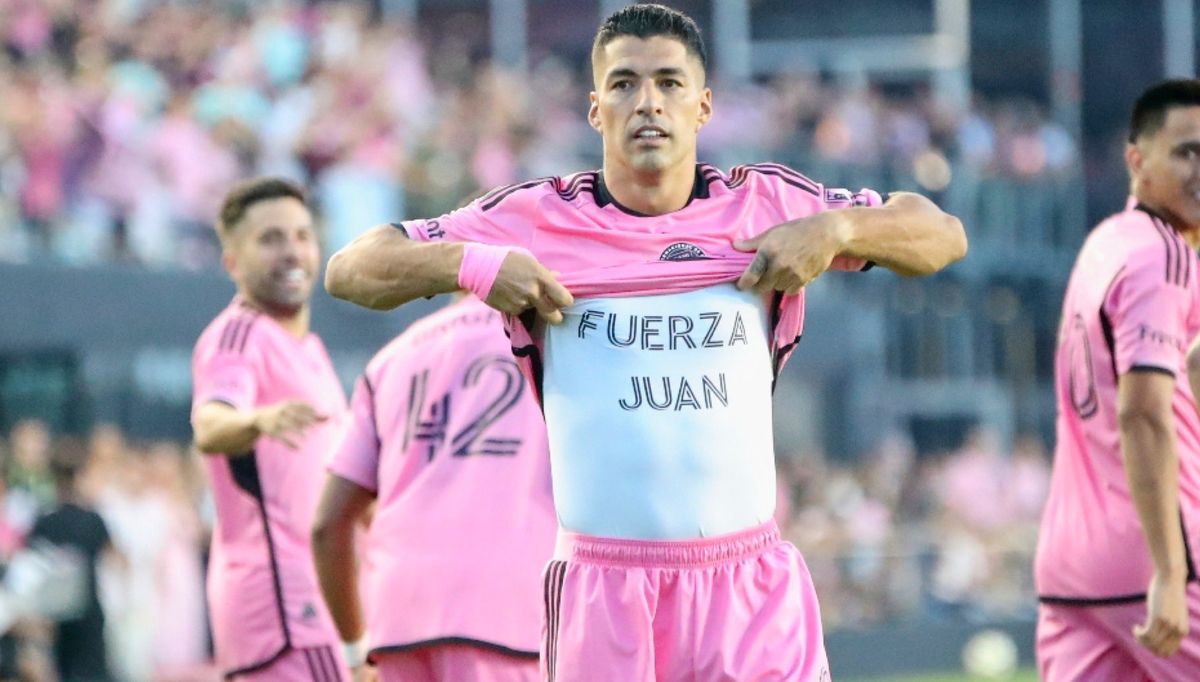 Suárez dedicó el gol al uruguayo. Suárez dedicó el gol al uruguayo.