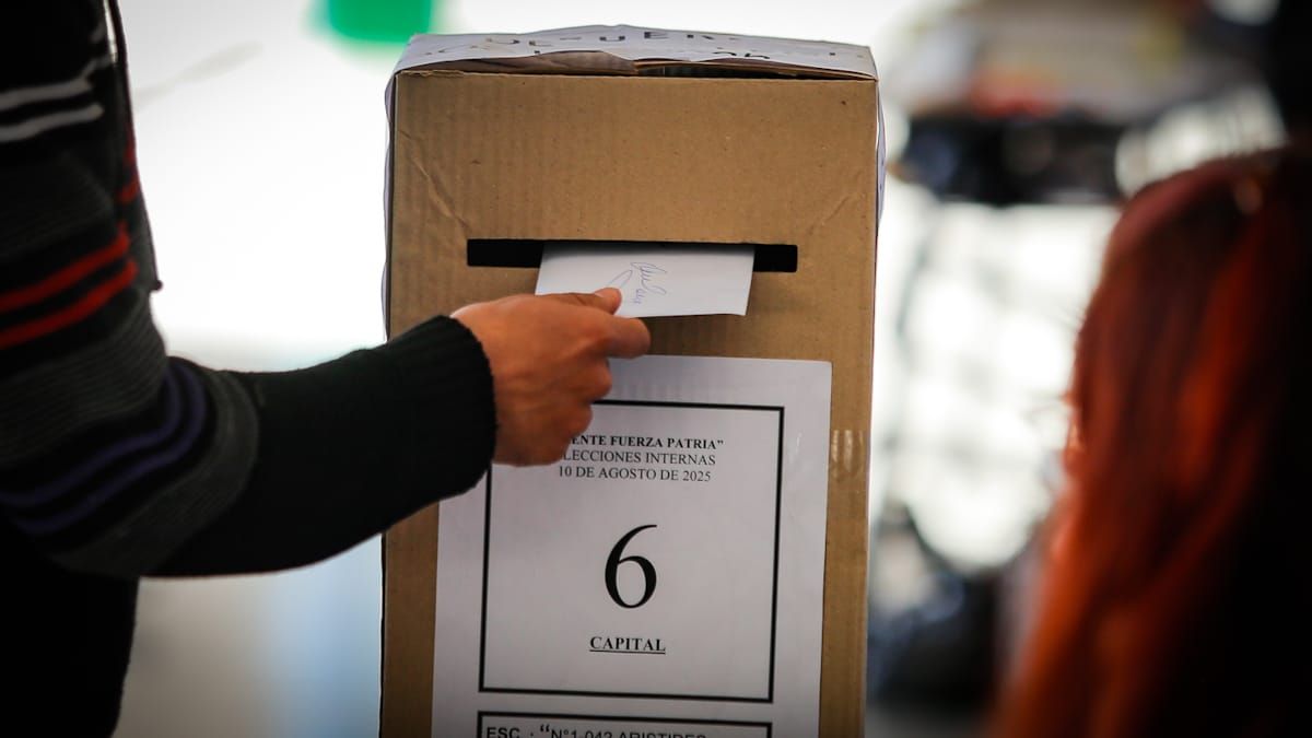 Los mendocinos renovarán legisladores nacionales y provinciales. Los mendocinos renovarán legisladores nacionales y provinciales.