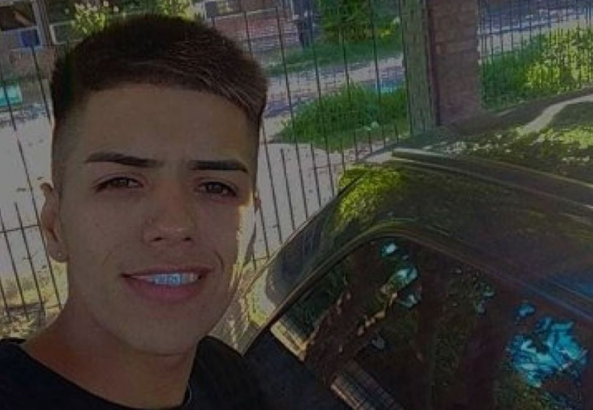 Lautaro Morello, el joven de 18 años que es buscado por sus familiares, y fue visto por última vez el viernes último