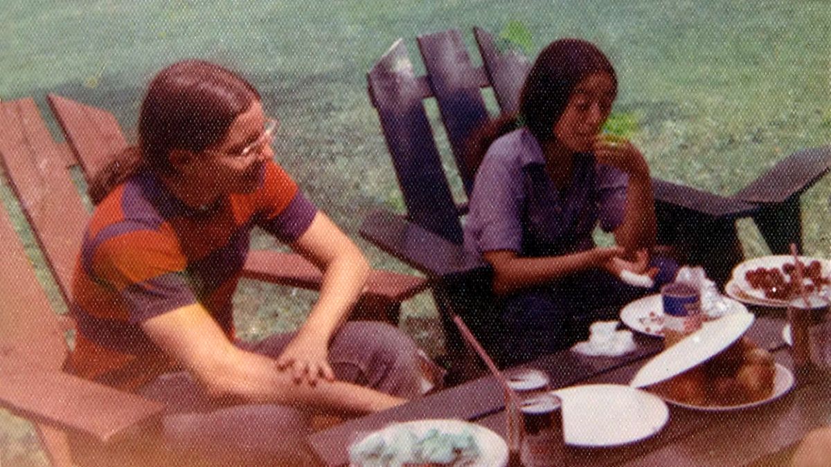 Hace más de 5 décadas que los adolescentes están desaparecidos. Hace más de 5 décadas que los adolescentes están desaparecidos.