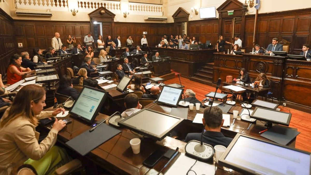 La Legislatura aprobó la DIA de PSJ Cobre Mendocino y otros tres proyectos mineros. La Legislatura aprobó la DIA de PSJ Cobre Mendocino y otros tres proyectos mineros.