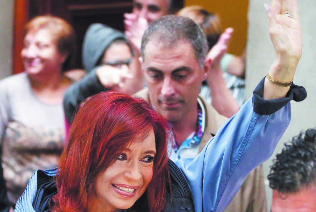 El subcomisario Carbone sigue ahí
