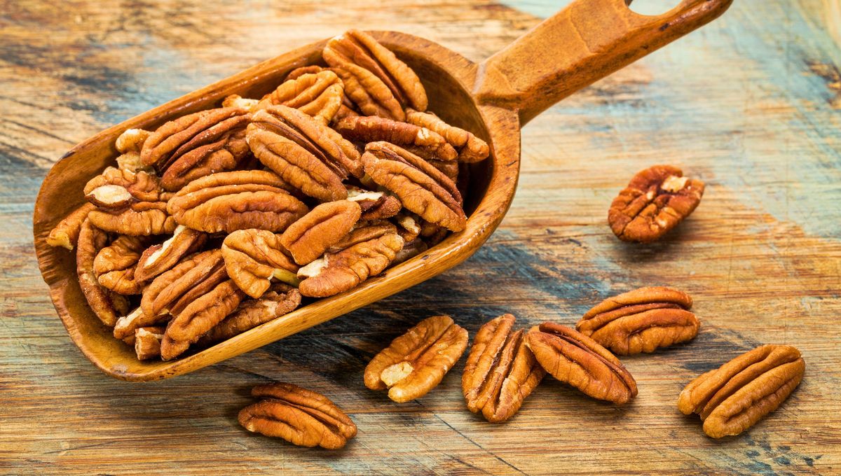 La nuez pecán es más alargada y dulce. La nuez pecán es más alargada y dulce. 