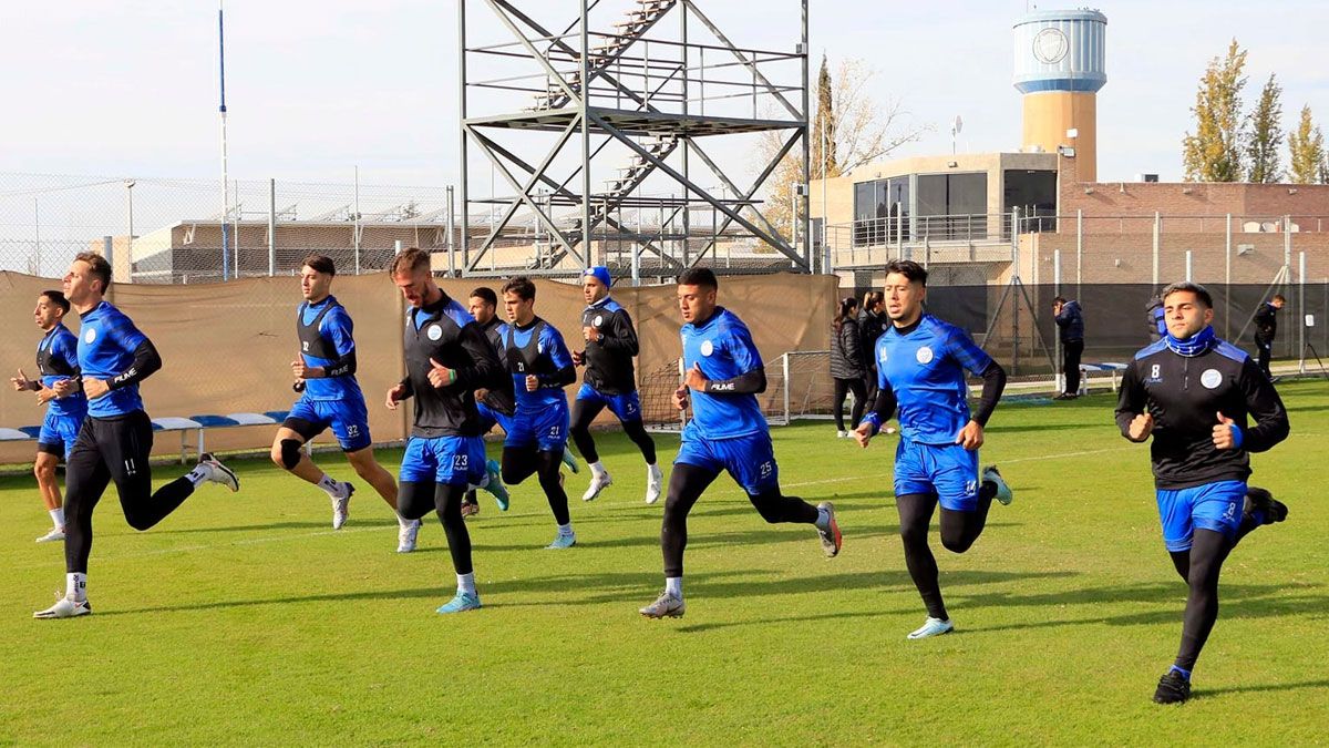 Godoy Cruz se entrenó este viernes por la mañana, mientras esperaba novedades sobresu viaje a Buenos Aires, para jugar ante Defensa y Justicia. Foto: gentileza Godoy Cruz.
