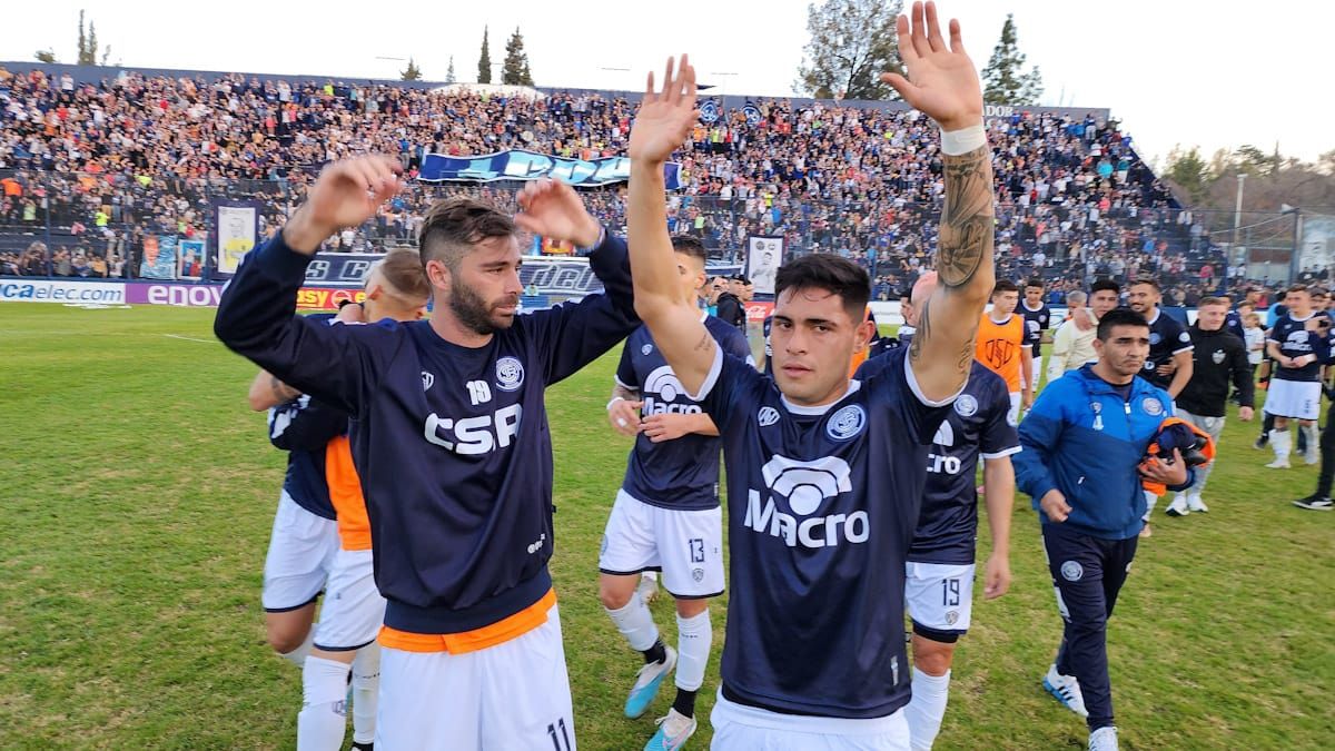 Primera Nacional: Independiente Rivadavia igualó 1-1 con Ferro Carril Oeste  y no se pudo subir a la cima