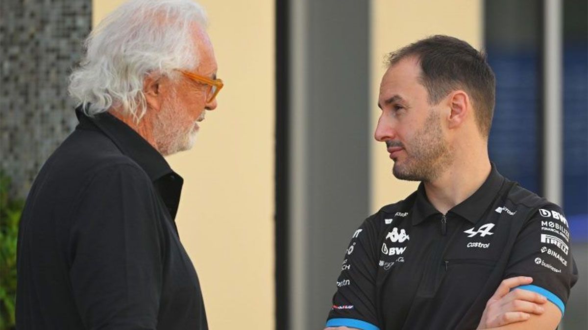 Flavio Briatore y Oliver Oakes, asesor y jefe de Alpine respectivamente.