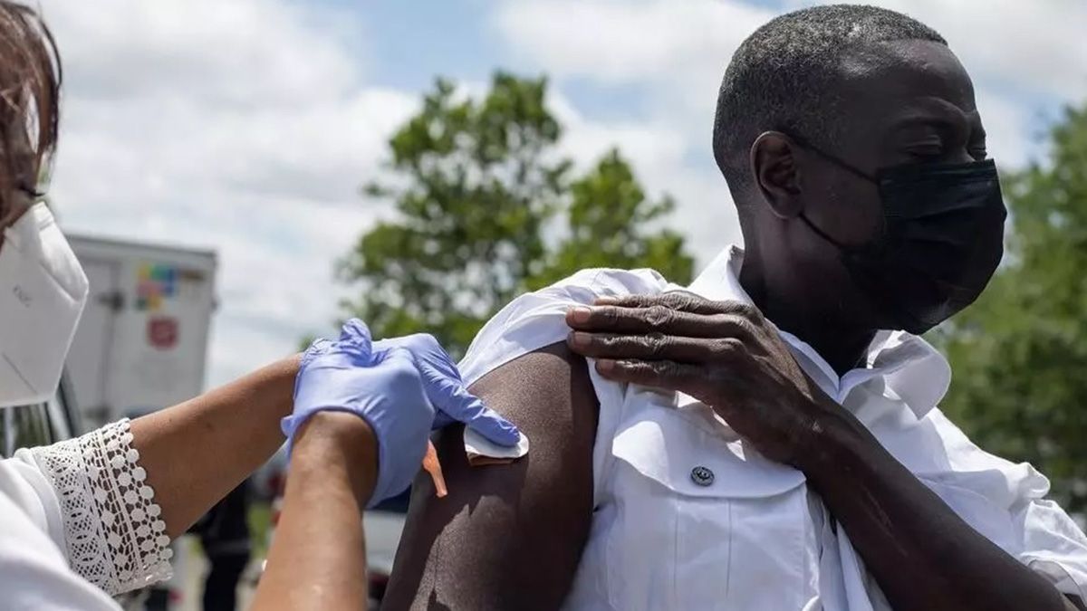 El presidente Joe Biden admitió que no podrá cumplir la meta de vacunar al 70% de la población adulta para el 4 de julio