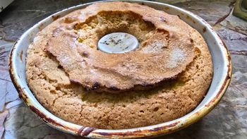 Torta matera de naranja con costra crocante de azúcar: la receta fácil con 1 ingrediente especial Torta matera de naranja con costra crocante de azúcar: la receta fácil con 1 ingrediente especial