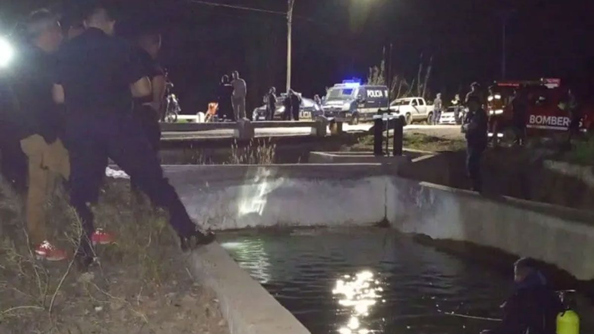 El martes pasado en la zona de Ruta 60 y calle Corvalán un niño también murió ahogado en una canal de riego. El martes pasado en la zona de Ruta 60 y calle Corvalán un niño también murió ahogado en una canal de riego.