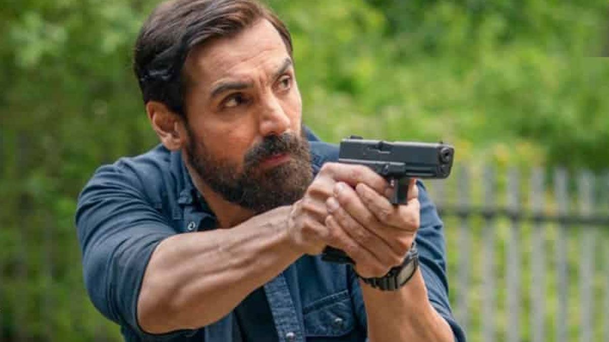 El suspenso y la acción están casi siempre presente en esta película de Netflix. El suspenso y la acción están casi siempre presente en esta película de Netflix.