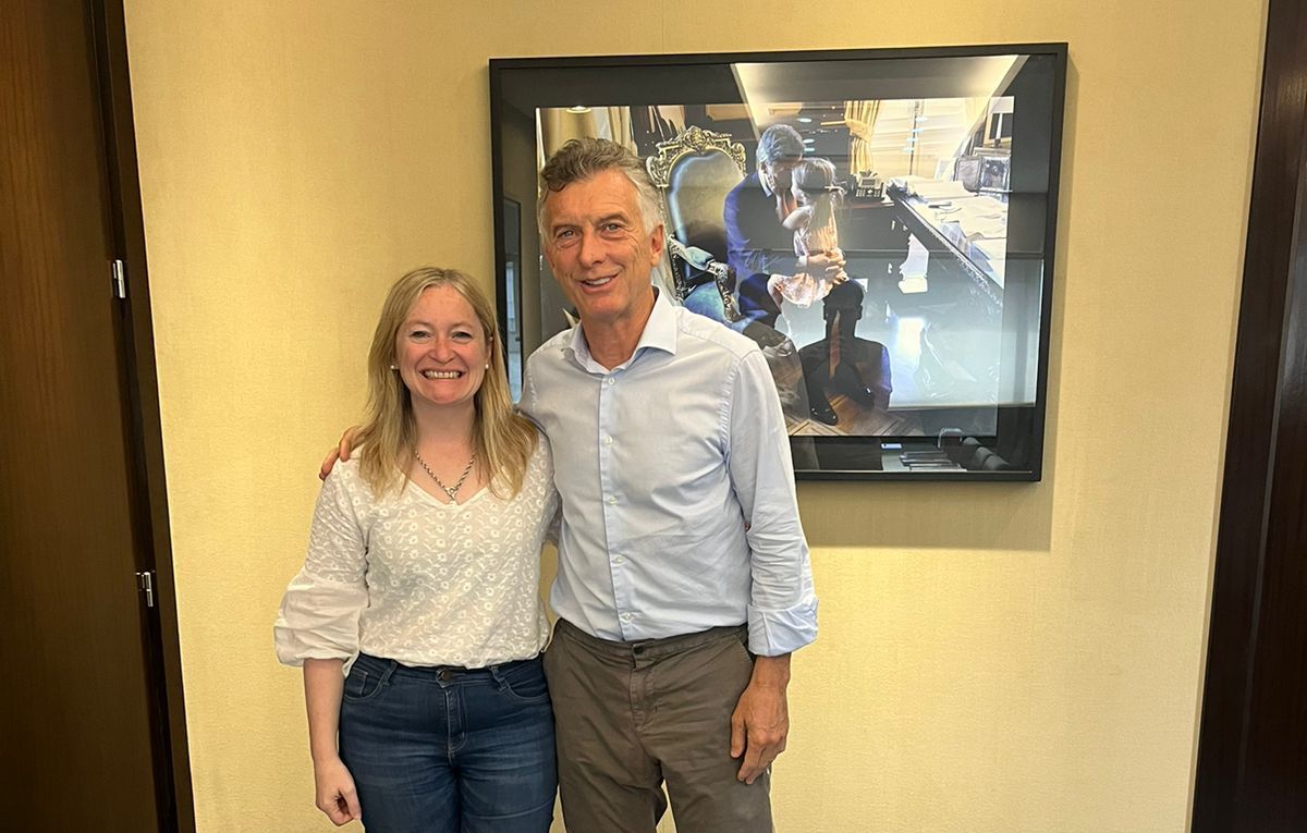 La vicegobernadora Hebe Casado con Mauricio Macri en la previa de la reunión con los gobernadores. La vicegobernadora Hebe Casado con Mauricio Macri en la previa de la reunión con los gobernadores.