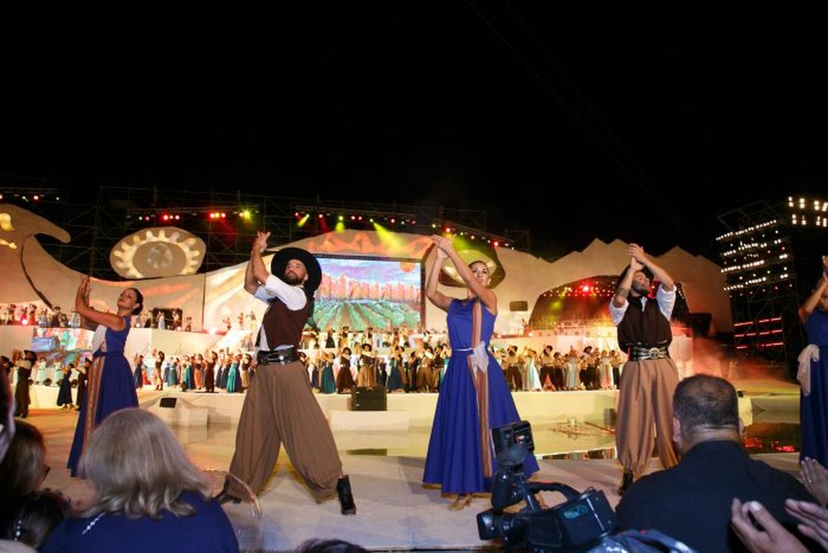 La Fiesta de la Vendimia busca ser declarado como Patrimonio Cultural por la Unesco. La Fiesta de la Vendimia busca ser declarado como Patrimonio Cultural por la Unesco.