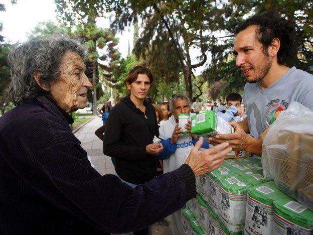 La “yerba para todos” llegó a Las Heras y ahora le toca el turno a los vecinos de Luján