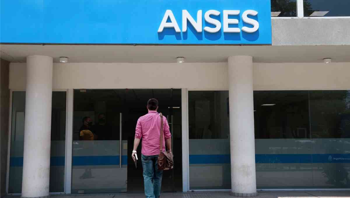 ANSES jubilados y pensionados: se confirmó de cuánto será la pensión mínima. ANSES jubilados y pensionados: se confirmó de cuánto será la pensión mínima.