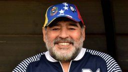 Maradona viajó a Venezuela para reunirse con Maduro