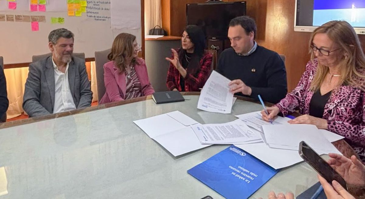 El ministro Rodolfo Montero encabezó la firma del acuerdo con la Organización Panamericana de la Salud (OPS). El ministro Rodolfo Montero encabezó la firma del acuerdo con la Organización Panamericana de la Salud (OPS).