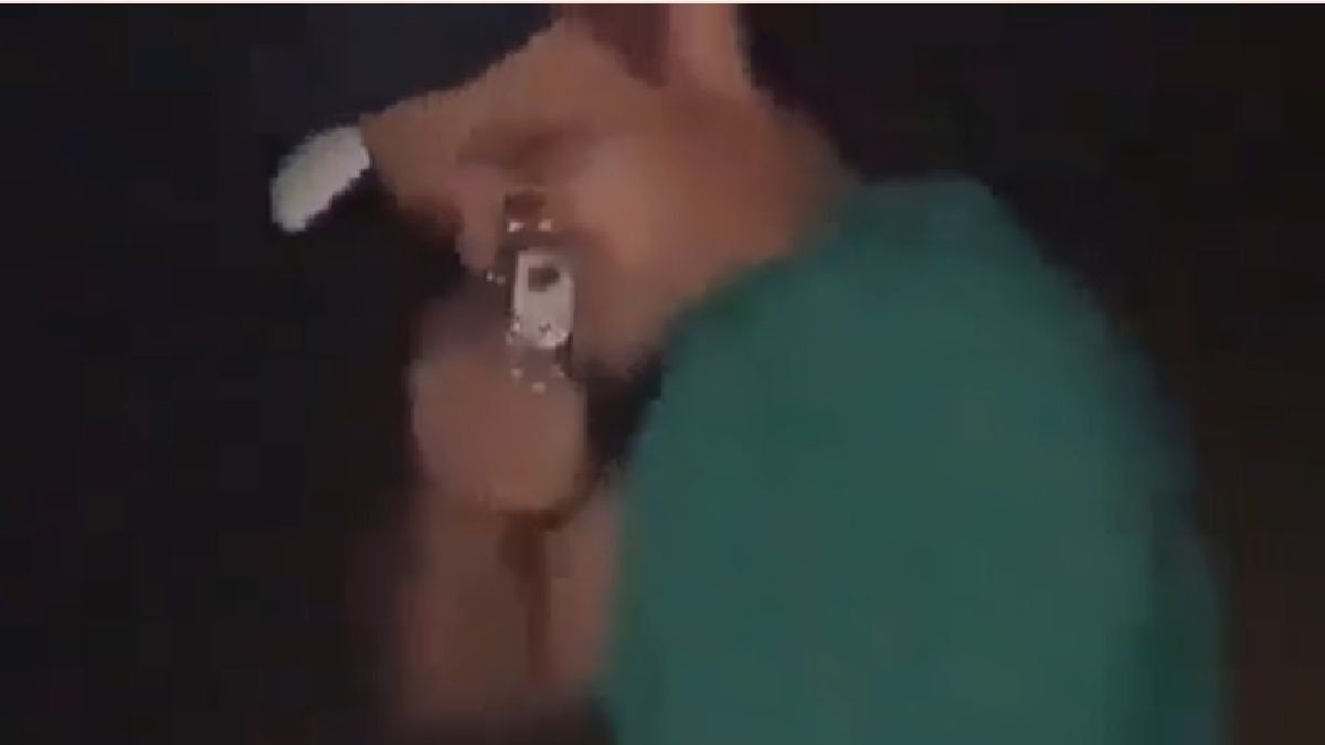 El femicida quedó registrado en un video.