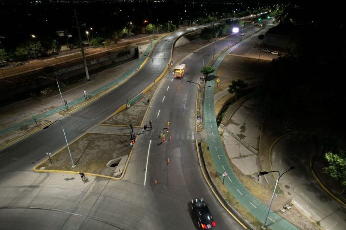Los trabajos de pintura en la Costanera se hacen de 22 a 6.