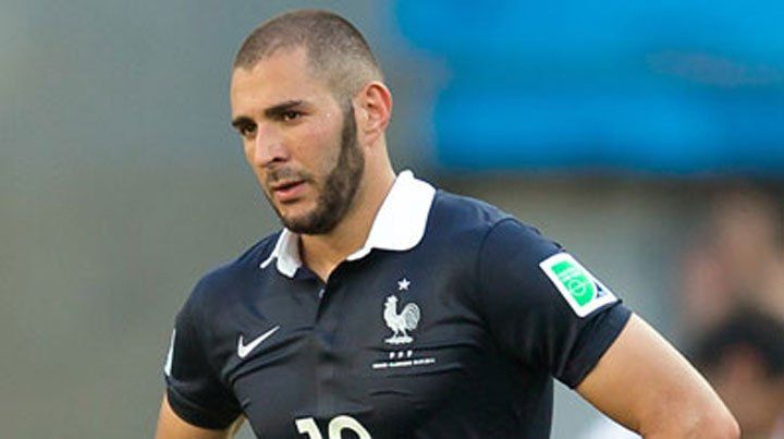 Karim Benzema confirmó por las redes que no jugará la Eurocopa