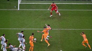 Quiero reducirlo a 4 o 5: la fuerte autocrítica del Dibu Martínez sobre su performance en Qatar 2022 Quiero reducirlo a 4 o 5: la fuerte autocrítica del Dibu Martínez sobre su performance en Qatar 2022