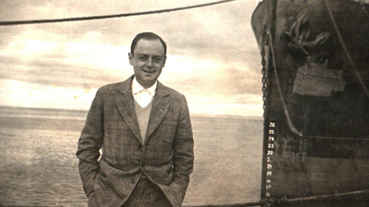 Enrique Raab nació en Viena en 1932 y tuvo que huir del nazismo. Desapareció el 16 de abril de 1977 en Buenos Aires.