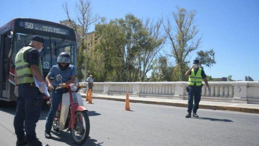 COE Córdoba: restringen las reuniones familiares y los accesos a la provincia