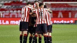 Estudiantes le dio otro cachetazo a San Lorenzo y es puntero