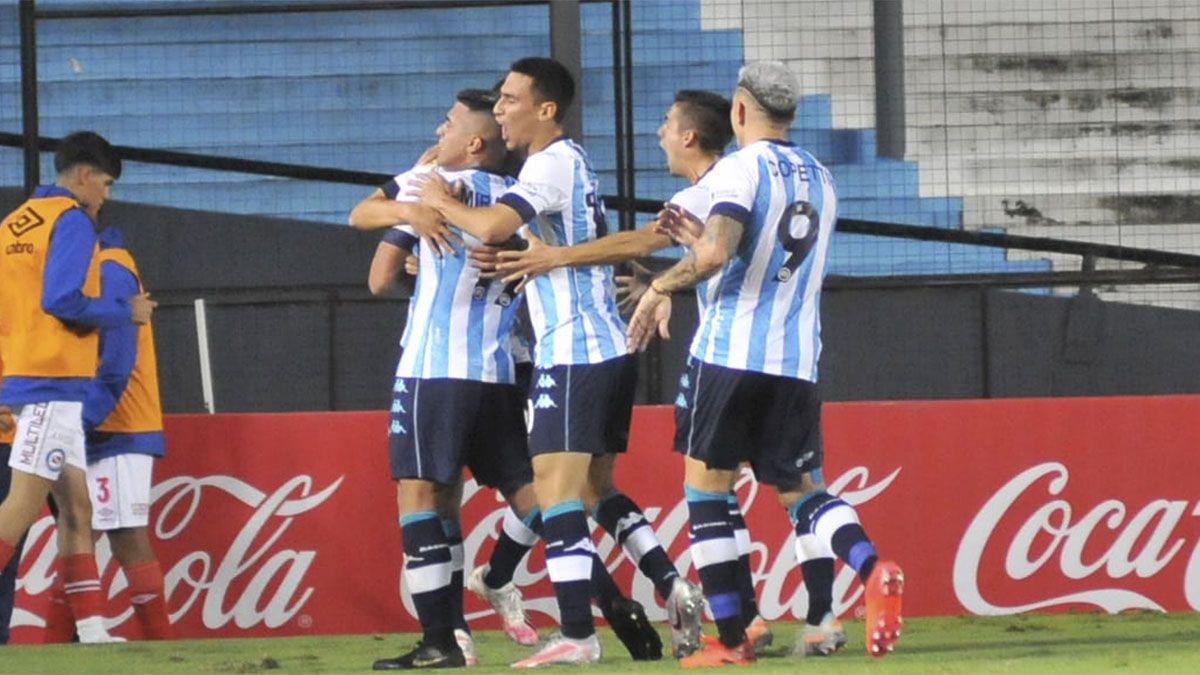 Racing le ganó al Bicho y sumó su tercer triunfo al hilo