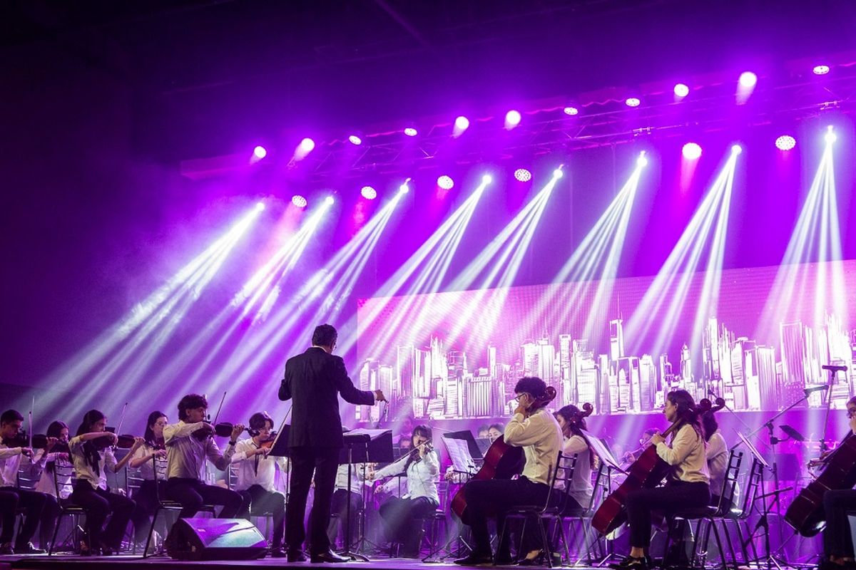  La Orquesta Escuela de la Municipalidad de San Martín dará una velada que despertará los sentidos al compás del jazz icónico y universal. La Orquesta Escuela de la Municipalidad de San Martín dará una velada que despertará los sentidos al compás del jazz icónico y universal.