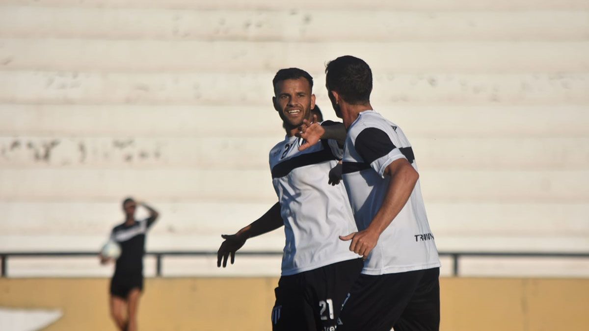 Gimnasia y Esgrima empató su último partido de pretemporada