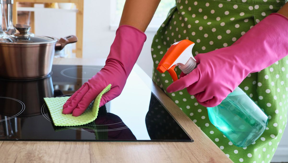 Con un chorrito de vinagre: te explico cómo limpiar las hornallas eléctricas en 5 minutos