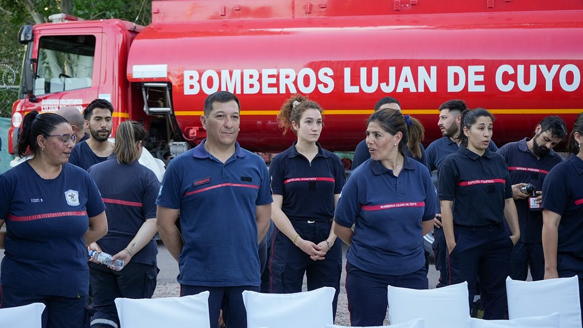 Los verdaderos protagonistas del cuartel, que serán beneficiados con el simulador. Los verdaderos protagonistas del cuartel, que serán beneficiados con el simulador.