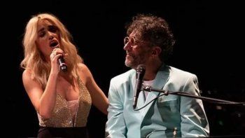 Fito Páez y Lali Espósito entonaron Yo vengo a ofrecer mi corazón en Miami
