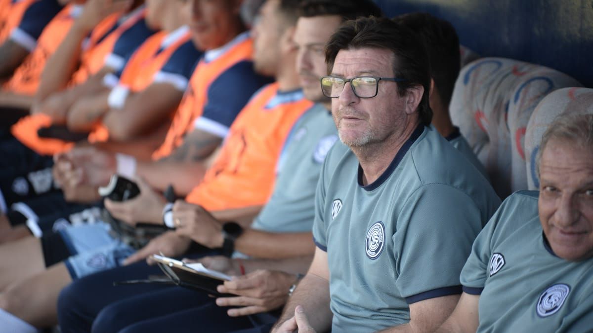 Alfredo Berti inició este sábado su segundo ciclo en Independiente Rivadavia