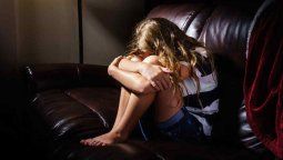 Mi papi me enseña a ser mujer: el dramático relato de una nena de 12 años