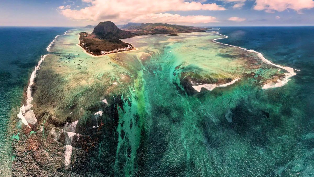 Técnicamente, es la cascada más grande del mundo. Técnicamente, es la cascada más grande del mundo.