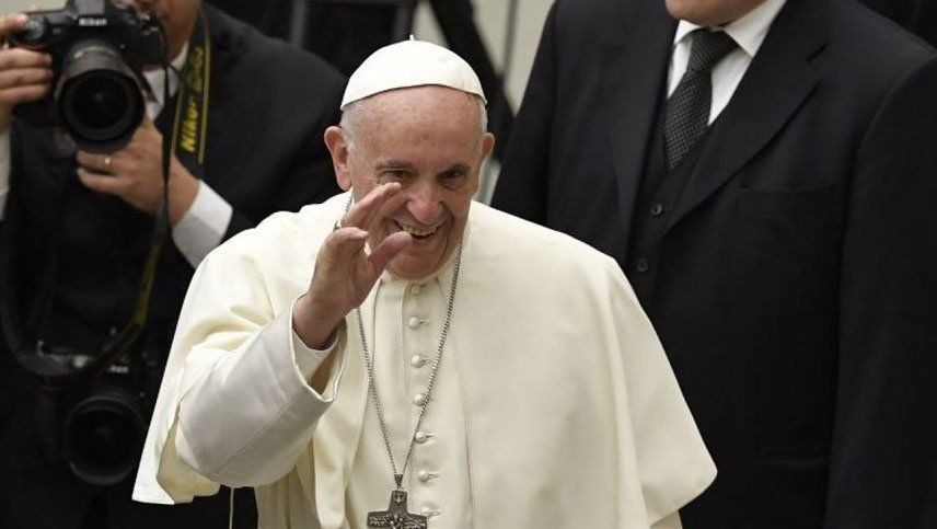El Papa Francisco saludó a todos los que viven lejos de sus familias