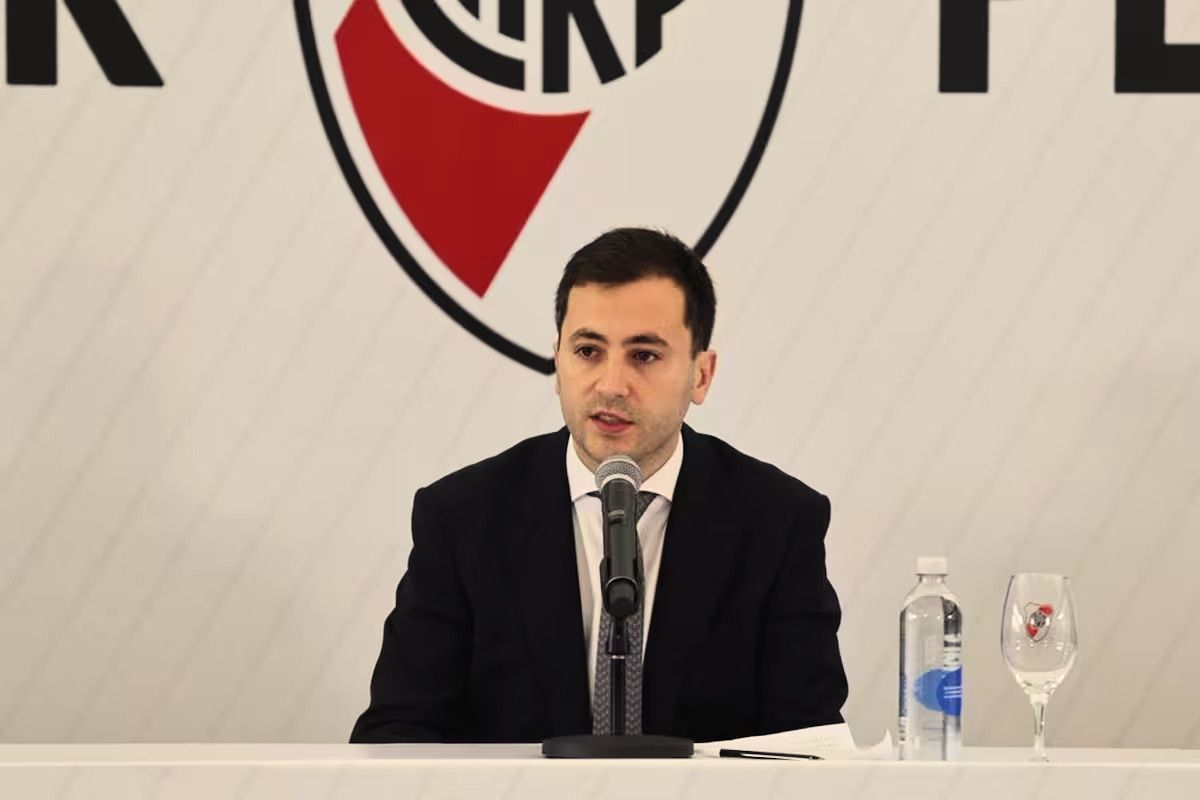 Stéfano Di Carlo admitió haberse equivocado por cómo separó a parte del plantel de River.