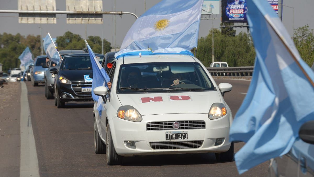 Caravanazo del SUTE. Hubo dos esta semana.