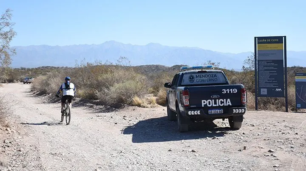 Rescataron un parapentista que cayó en la zona de los senderos de Chacras