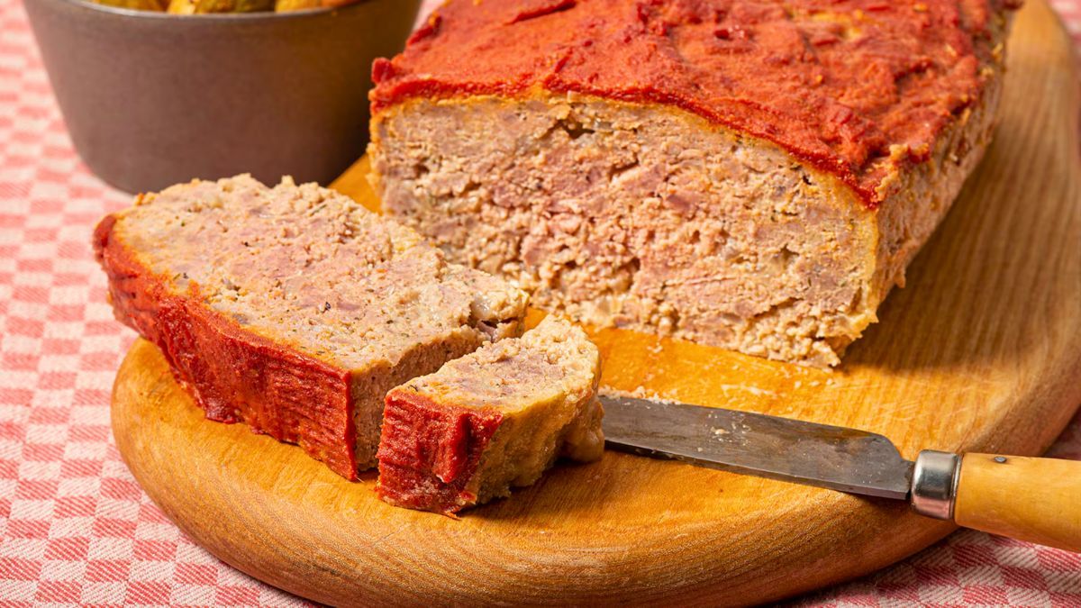 Cómo hacer Pastel de carne: la receta del pan sabroso y jugoso con 8 ingredientes